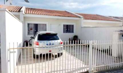 Casa com 3 quartos à venda na Rua Afonso Miranda, 500, Quississana, São José dos Pinhais, 57 m2 por R$ 350.000