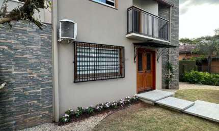 Casa com 3 quartos à venda na Avenida 21 de Janeiro, Centro, Pomerode, 216 m2 por R$ 2.400.000