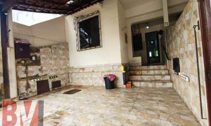 Casa com 3 quartos à venda na Rua Professor Teixeira da Rocha, Vila da Penha, Rio de Janeiro, 211 m2 por R$ 630.000
