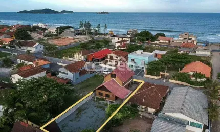 Casa com 4 quartos à venda na Rua Ceará, 610, Salinas, Balneário Barra do Sul, 196 m2 por R$ 750.000