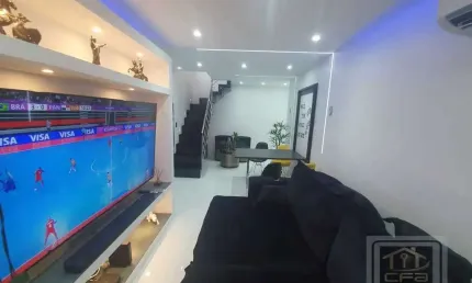 Cobertura com 4 quartos à venda na Vila Valqueire, Rio de Janeiro  por R$ 750.000