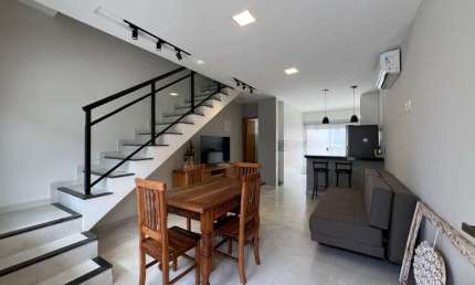 Casa com 2 quartos para alugar na Avenida Henriqueta Rios Rosa, 362, Jardim Atlântico Leste (Itaipuaçu), Maricá, 88 m2 por R$ 3.500