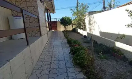 Casa com 2 quartos à venda no Jardim Juliana, Laguna  por R$ 225.000