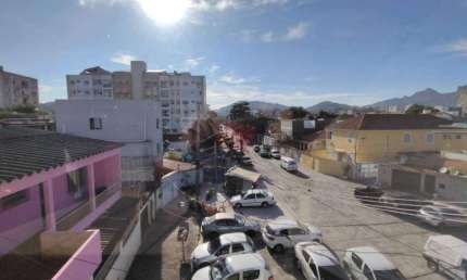 Casa com 3 quartos para alugar na Rua Iriquitia, 617, Taquara, Rio de Janeiro, 173 m2 por R$ 2.500