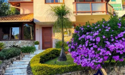 Casa com 3 quartos à venda no Vale dos Pinheiros, Nova Friburgo , 1 m2 por R$ 1.150.000