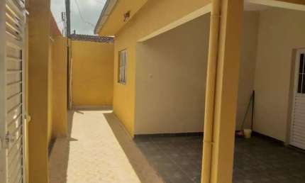 Casa com 3 quartos à venda no Jardim Itaquá, Itaquaquecetuba  por R$ 290.000