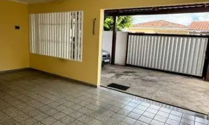 Casa com 3 quartos à venda no Km 18, Osasco  por R$ 260.000