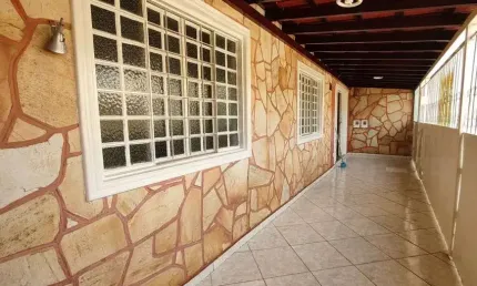 Casa com 3 quartos à venda no Pestana, Osasco  por R$ 280.000