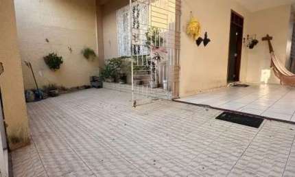Casa com 3 quartos à venda em Jaraguá, São Paulo  por R$ 270.000