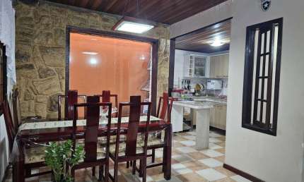 Casa com 2 quartos à venda em Campo Grande, Rio de Janeiro , 128 m2 por R$ 320.000