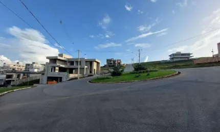 Terreno em condomínio fechado à venda no Gran Park, Vespasiano  por R$ 380.000
