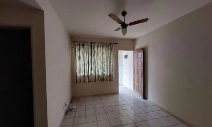 Casa com 3 quartos à venda no Campo Limpo, São Paulo  por R$ 350.000