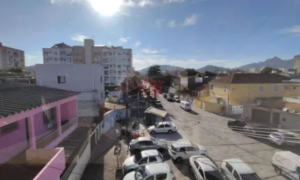 Casa com 3 quartos para alugar na Rua Iriquitia, 617, Taquara, Rio de Janeiro, 173 m2 por R$ 2.500