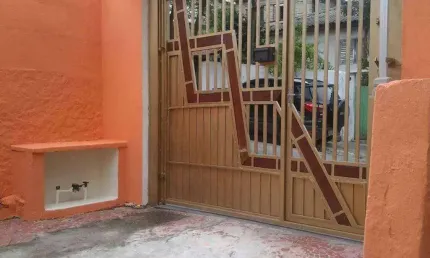 Se você procura conforto, segurança e praticidade, esse sobrado em jandira é a opção perfeita para você! com entrada a partir de 19 mil e documentação em dia, a compra desse imóvel se torna ainda mais