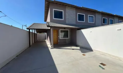 Casa com 2 quartos para alugar na Rua Doutor Franco Montoro, 110, Jardim Atlântico Oeste (Itaipuaçu), Maricá, 70 m2 por R$ 2.900