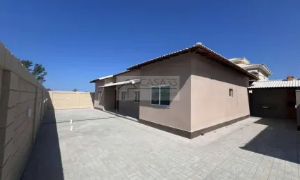 Casa com 2 quartos à venda na Avenida Doutor Antônio Marques Matias, 2520, Jardim Atlântico Leste (Itaipuaçu), Maricá, 73 m2 por R$ 390.000