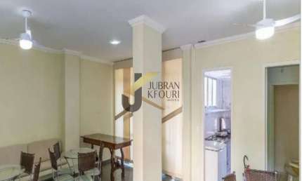 Apartamento à venda no Bosque, 3 dormitórios , vaga. Atualizado. Ampla sala, cozinha planejada, lavanderia e wc de empregada.Aquecimento.