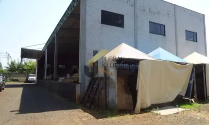 Seu negócio merece um espaço à altura de seu sucesso! Apresentamos a você um incrível barracão comercial, com nada menos que 600,00 m2 de área, perfeitamente preparado para abrigar sua empresa e impul