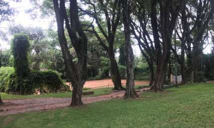 Você está procurando uma oportunidade única para investir e construir o seu sonho? Temos o terreno perfeito para você! Apresentamos um verdadeiro paraíso natural, com 4.500,00 m² de área, pronto para 