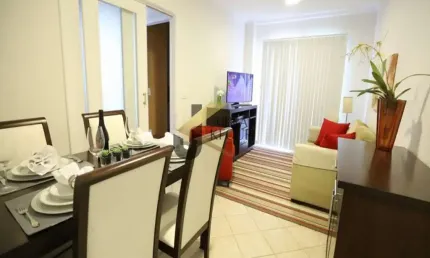 Apartamento para aluguel no Centro, mobiliado, 1 dormitório e garagem.