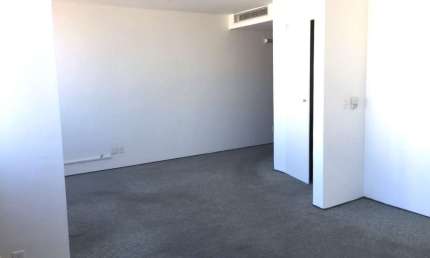Sala para locação em Campinas, no Centro, 63m²,  copa, banheiro e garagem