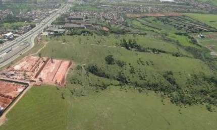 Área a venda em Sumaré com 81 mil m². Excelente opção para empreendimento de logística