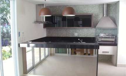 Casa à venda no Alphaville Campinas, com 4 suítes,  e garagem para vários carros