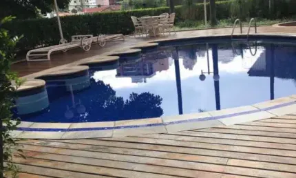 Apartamento à venda no Cambuí com  3 suítes, lazer comum e 5 garagens