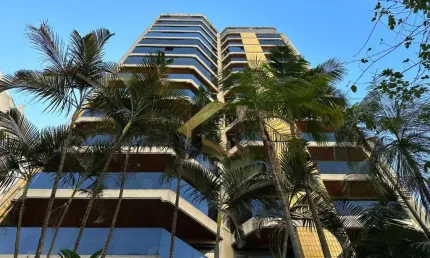 Apartamento à venda no cambuí, com 4 suítes, lazer comum e 3 garagens no subsolo