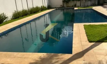 Apartamento Garden para Locação, Taquaral, Campinas. Com 2 dormitórios sendo 1 suíte, 1 banheiro social, living para 2 ambientes,  cozinha rica em armários e com cooktop e sugar. Varanda gourmet. 1 va