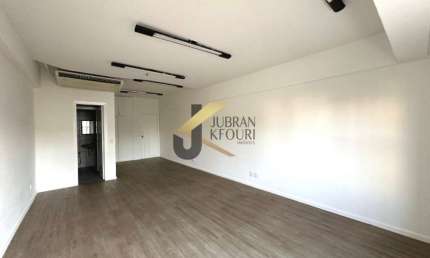 Conjunto comercial à venda em Campinas, no eixo Centro/Cambuí, com 35 m² e garagem no subsolo.