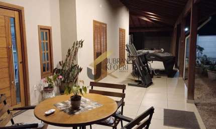 Casa à venda  em Jaguariuna ,em condominio de chacaras ,com 3 quartos sendo 1 suite