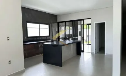 Casa térrea à venda em condomínio, Paulínia - SP, com 3 suítes lazer e 4 garagens.