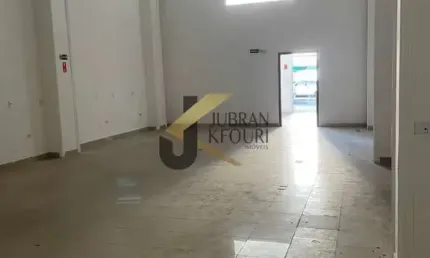 Prédio comercial para locação no Jardim Guanabara - Campinas. Com nove salas espaçosas, sendo uma delas localizada no térreo com 80 m²