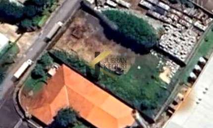 Terreno industrial/comercial à venda no Santa Genebra - Campinas, com 1952 m² e asfalto na porta.