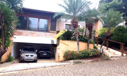 Casa para aluguel na região do Gramado com 3 quartos (1 suítes ), lazer comum, garagem