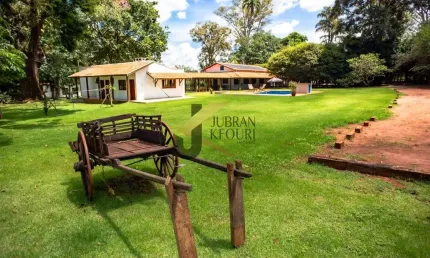 Sítio à venda em Casa Branca - São Paulo, casa sede com 4 dormitórios (2 suítes), lazer completo e área total com 24.000 metros.