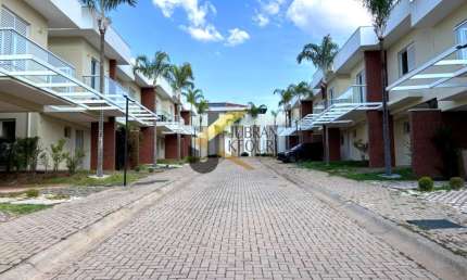 Casa fantástica à venda em condomínio nas imediações do Alphaville Campinas, com 4 quartos (2 suítes) e garagem para 2 carros.