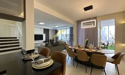 Casa à venda em condomínio no Alphaville Campinas, com 4 quartos (2 suítes) e garagem para 2 carros.