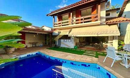 Casa em condomínio à venda no santa marcelina - campinas, com 4 quartos (3 suítes), piscina e garagem para 4 carros.