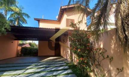 Casa em condomínio à venda com 3 +1 quarto sendo 1 suíte todos com armários