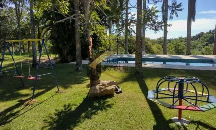Chacara à venda em souzas com 2 casas a principal com 3 quartos sendo todos suítes ,