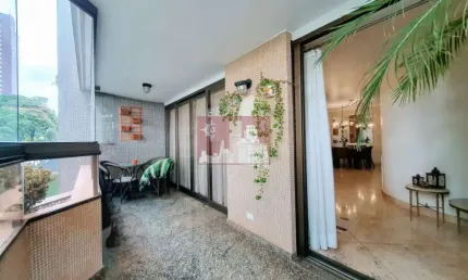 JARDIM FRANÇA, APARTAMENTO REFORMADO COM 190M², 2 SUÍTES, 3 VAGAS E 3 SALAS.