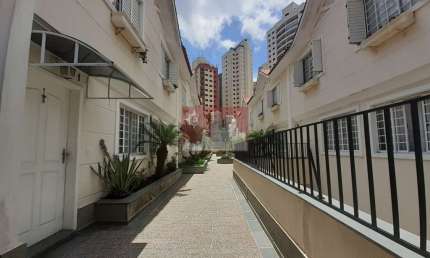 Casa em condomínio, 205 m², 3 dormitórios, 1 suíte, 3 banheiros, 2 vagas, Santa Teresinha, Santana.