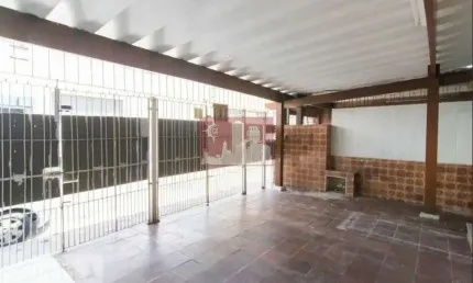Casa com 3 quartos para alugar na Rua Clementino, 126, Vila Vitório Mazzei, São Paulo