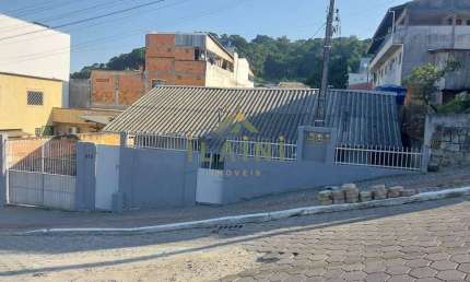 Terreno com casas á venda no bairro Taboleiro em Camboriú SC, avalia permuta parcial!