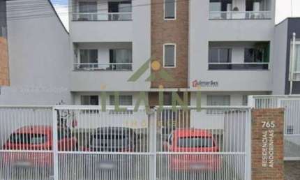 Apartamento á venda com 2 dormitórios parte alta bairro Santa Regina em Camboriú SC