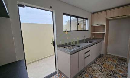 Apartamento semi-mobiliado com 3 dormitórios sendo 1 suíte em Camboriú SC