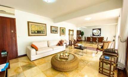 Casa de 291m2 com 4 quartos sendo 2 suítes em João Paulo
