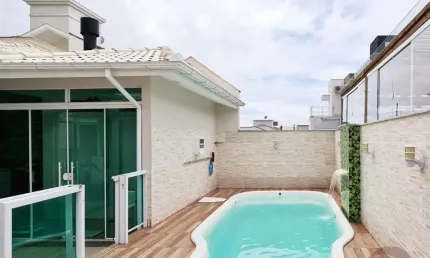 Casa Residencial de 3 dorms no bairro Praia De Fora